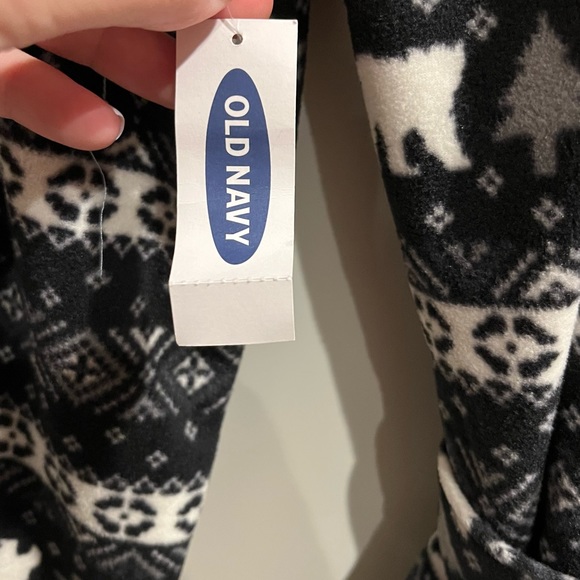 Old Navy Robe - Picture 4 of 8